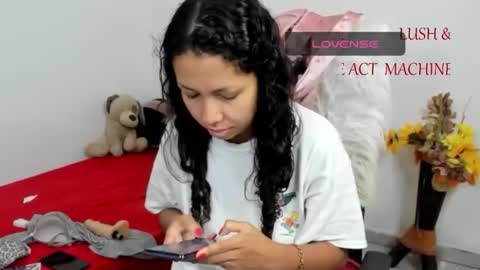 Sarah online show from April 17, 4:54 pm