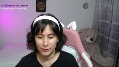 Snapshot of sarahdressler chatting on January 24, 3:43 am sarahdressler online show from January 24, 3:43 am