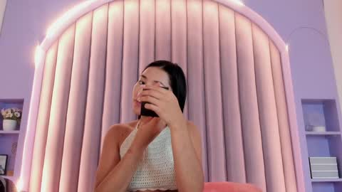 Snapshot of sarahevans__ chatting on December 31, 6:13 pm Sarah Evans online show from December 31, 6:13 pm