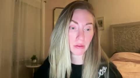 Sarah online show from April 15, 4:30 am