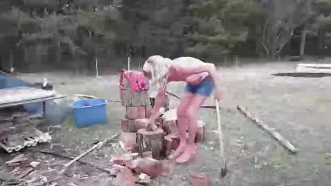 Snapshot of sarahhampton chatting on February 17, 8:59 pm CdSissySarah online show from February 17, 8:59 pm