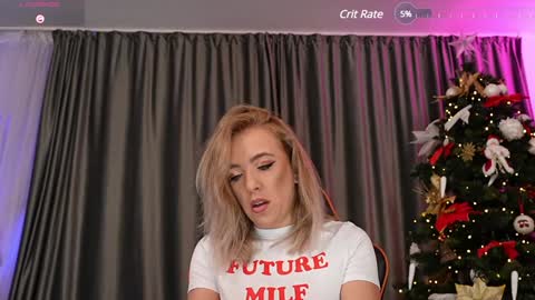 Snapshot of sarahjadore chatting on December 30, 7:42 pm Sarahjadore online show from December 30, 7:42 pm
