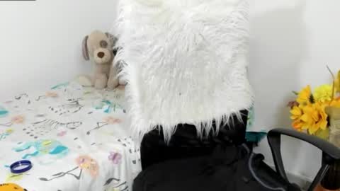 Sarah online show from March 3, 8:53 am