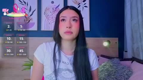 Snapshot of sarahmiler_ chatting on March 30, 11:44 am Sarah online show from March 30, 11:44 am