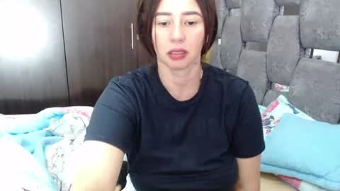 Snapshot of sarahott_1 chatting on July 2, 1:50 pm Lia online show from July 2, 1:50 pm