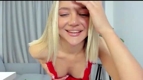 sarahphyllis online show from September 9, 7:46 pm