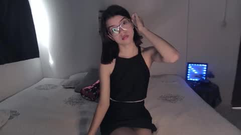 Sarah  online show from October 31, 1:45 pm