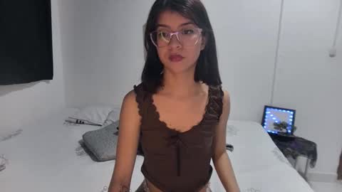 Sarah  online show from November 10, 6:51 pm