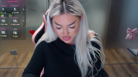 Sarah online show from October 30, 7:21 am