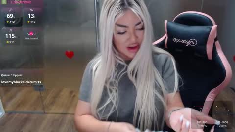 Sarah online show from November 20, 8:14 am