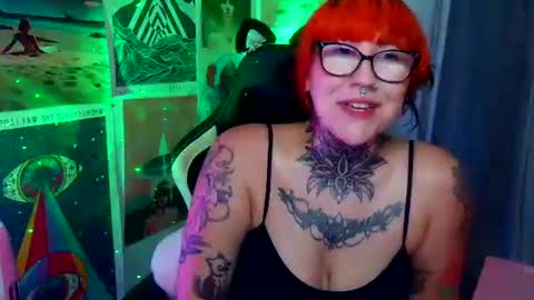 Sarah T online show from October 28, 11:18 pm