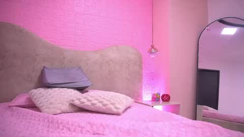 Sara  online show from April 16, 11:55 am