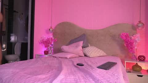 Snapshot of sarak_ chatting on May 31, 6:09 pm Sara online show from May 31, 6:09 pm