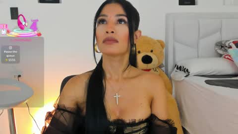 saralife69 online show from April 17, 11:24 am