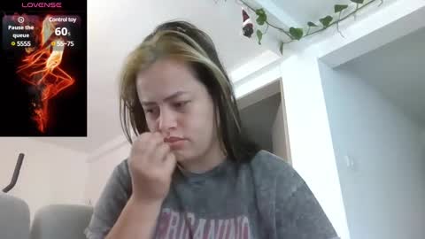 Snapshot of saramartinez100 chatting on December 13, 3:21 pm sara martinez online show from December 13, 3:21 pm