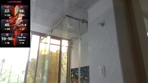 Snapshot of saramartinez100 chatting on December 19, 6:45 pm sara martinez online show from December 19, 6:45 pm