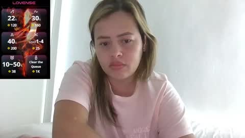 Snapshot of saramartinez100 chatting on March 7, 11:51 am sara martinez online show from March 7, 11:51 am