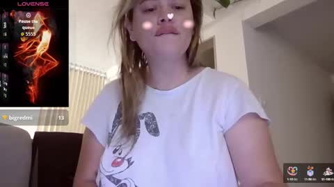 Snapshot of saramartinez100 chatting on September 16, 2:18 pm sara martinez online show from September 16, 2:18 pm