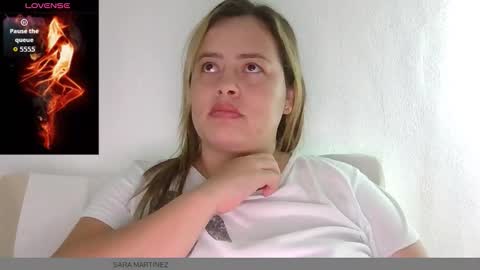 Snapshot of saramartinez100 chatting on October 10, 2:43 am sara martinez online show from October 10, 2:43 am