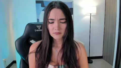 Snapshot of saraparkerx chatting on July 12, 2:08 pm I am Sara online show from July 12, 2:08 pm