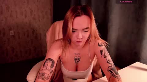 Snapshot of sararomoney chatting on February 12, 2:32 pm Sara online show from February 12, 2:32 pm