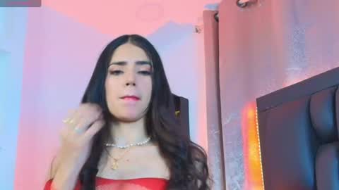 Snapshot of sararoy_ chatting on July 8, 1:21 am Sara online show from July 8, 1:21 am