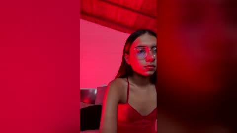 Snapshot of sarasaenz999 chatting on March 3, 6:30 am sarasaenz999 online show from March 3, 6:30 am