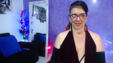 Snapshot of sarasmith2 chatting on September 24, 1:20 am sara online show from September 24, 1:20 am