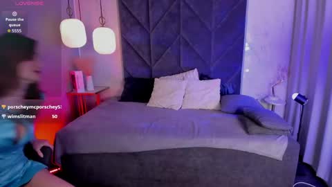 Sara online show from April 16, 1:45 pm