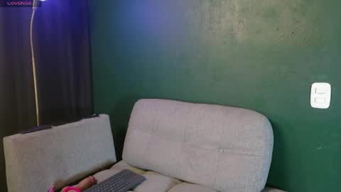 Snapshot of saratrita chatting on June 10, 12:55 am Sara Herrera online show from June 10, 12:55 am