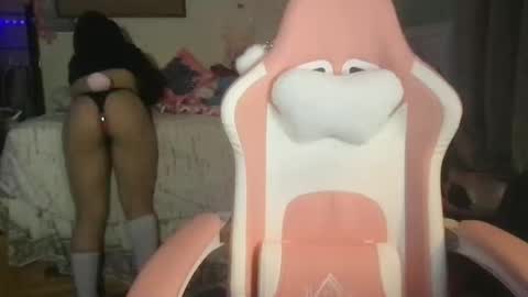 Snapshot of saraxcxo chatting on October 14, 6:14 am saraxcxo online show from October 14, 6:14 am