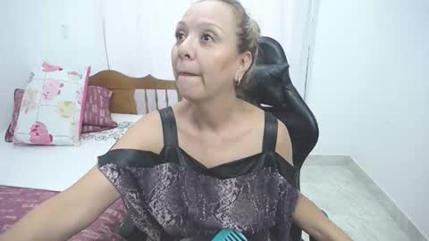 saray1221 online show from January 8, 6:21 pm