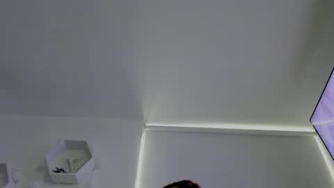 Saray  online show from September 15, 8:20 pm