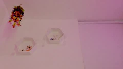 Saray  online show from September 24, 11:19 pm