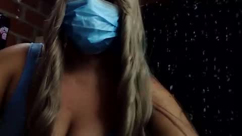 Snapshot of saray_mixx chatting on October 25, 3:36 am saray_mixx online show from October 25, 3:36 am