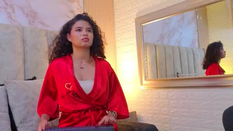 sarayvegax online show from March 25, 2:01 pm