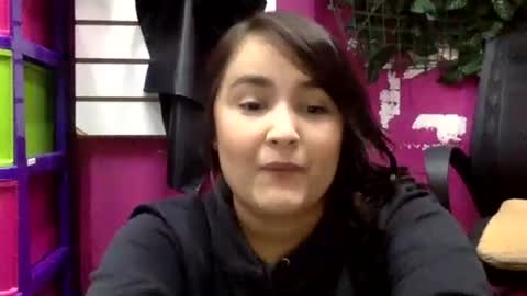 mery online show from April 8, 5:13 pm