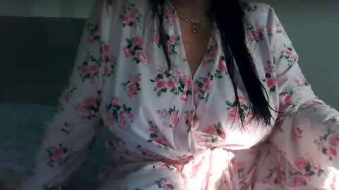 Snapshot of saretta46 chatting on May 9, 10:04 pm Sara online show from May 9, 10:04 pm