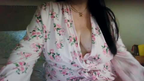 Snapshot of saretta46 chatting on July 4, 2:23 pm Sara online show from July 4, 2:23 pm