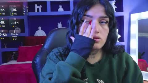 Sari  online show from October 27, 10:36 pm