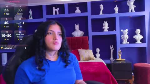 Sari  online show from November 8, 10:30 pm