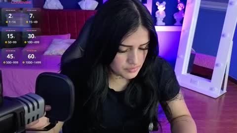 Sari  online show from February 6, 9:18 pm