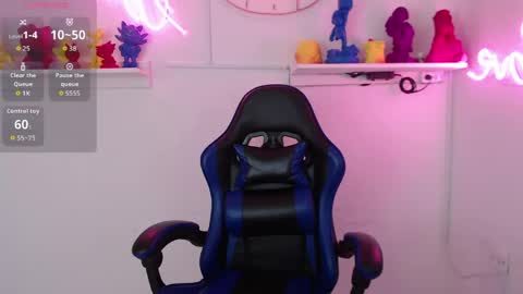 Sari  online show from March 6, 10:39 pm