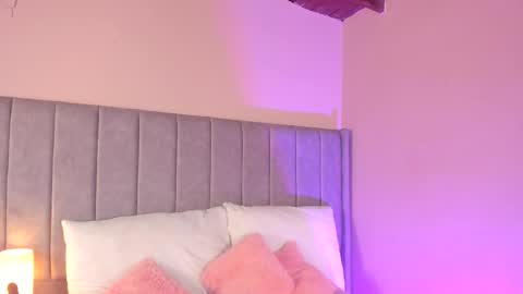 Sara Garcia online show from November 9, 5:28 am