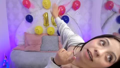 Snapshot of sarita_jane chatting on May 16, 4:09 am Sara online show from May 16, 4:09 am
