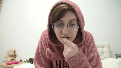 sarraboots online show from January 13, 1:49 pm