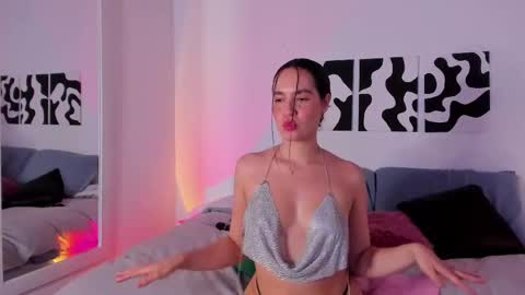 Sara online show from February 22, 9:04 pm