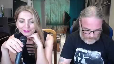 Giselle and Jay online show from October 4, 7:50 am