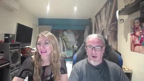 Giselle and Jay online show from October 17, 7:16 pm
