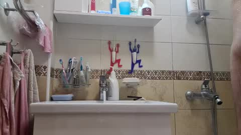 Snapshot of sasha999111 chatting on December 31, 9:53 am Eldak23 online show from December 31, 9:53 am